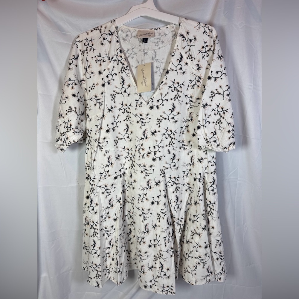 Universal Thread Black and White Floral Midi Dress